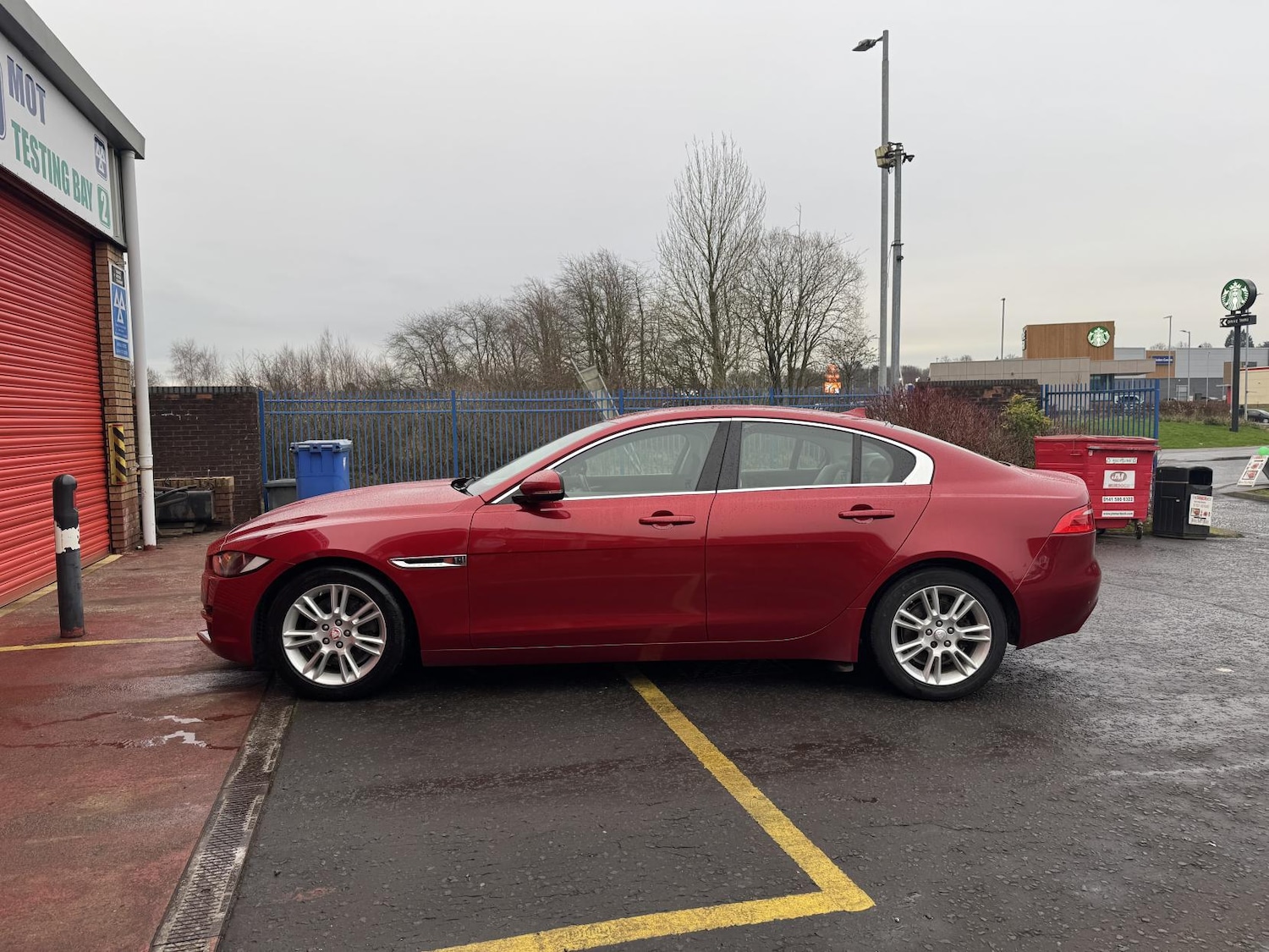 Used Jaguar XE 2015 for sale - 77148157: Photo 26