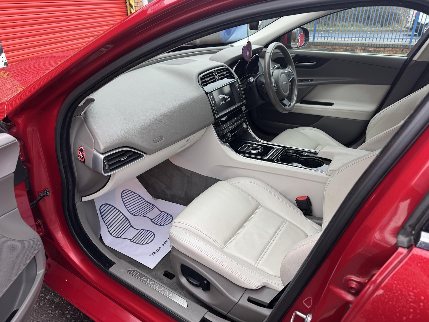 Used Jaguar XE 2015 for sale - 77148157: Photo 44