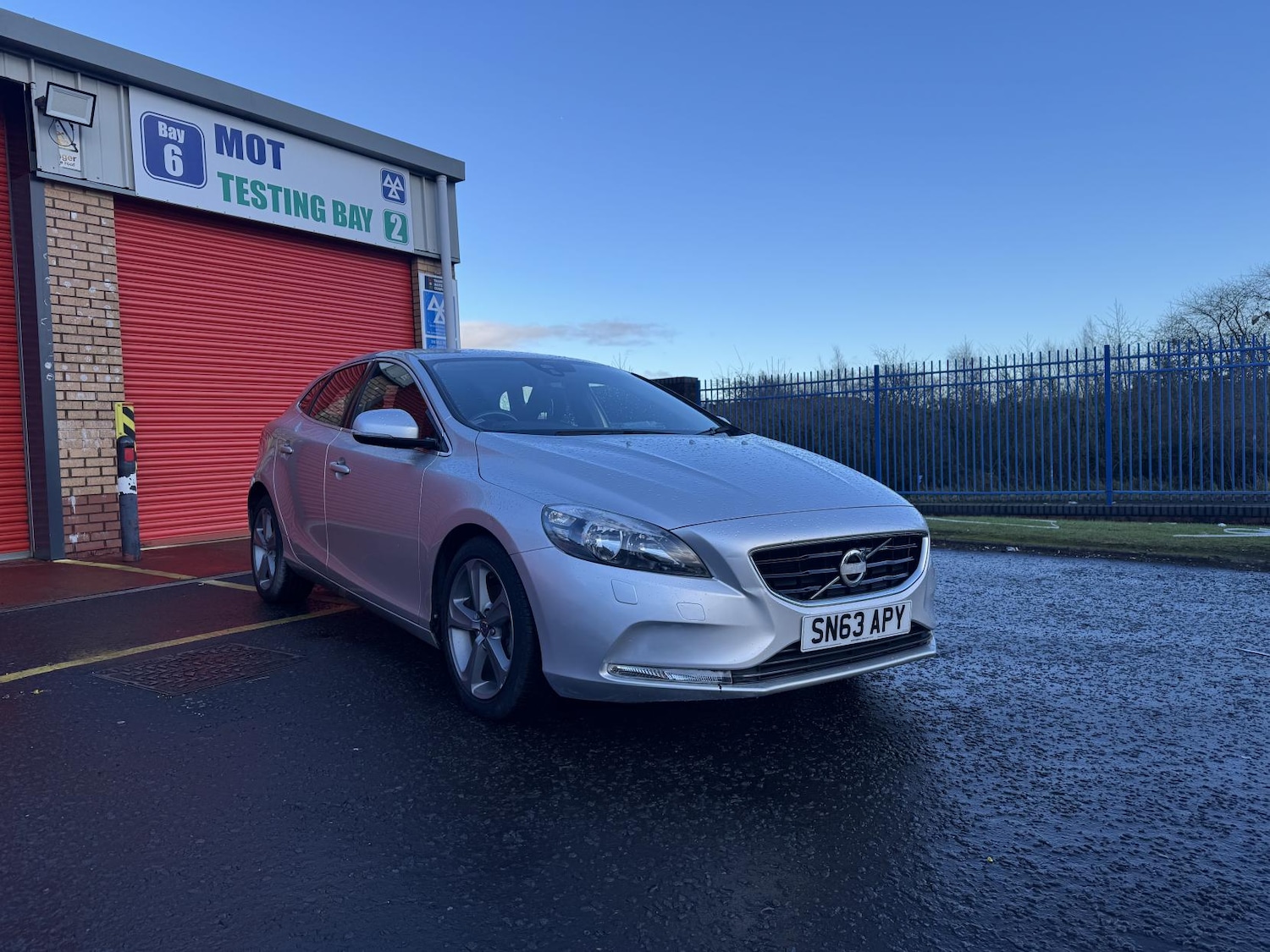 Used Volvo V40 2013 for sale - 77220470: Photo 12