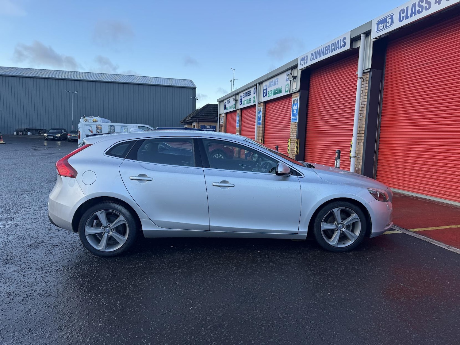 Used Volvo V40 2013 for sale - 77220470: Photo 17