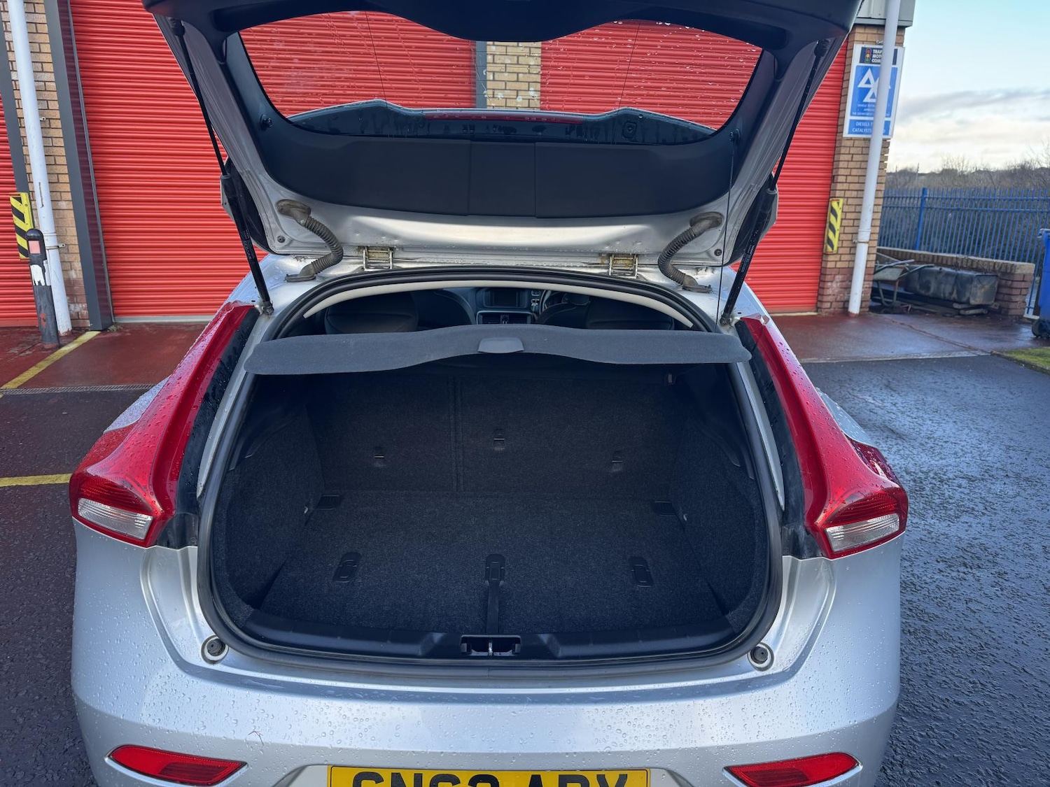 Used Volvo V40 2013 for sale - 77220470: Photo 34