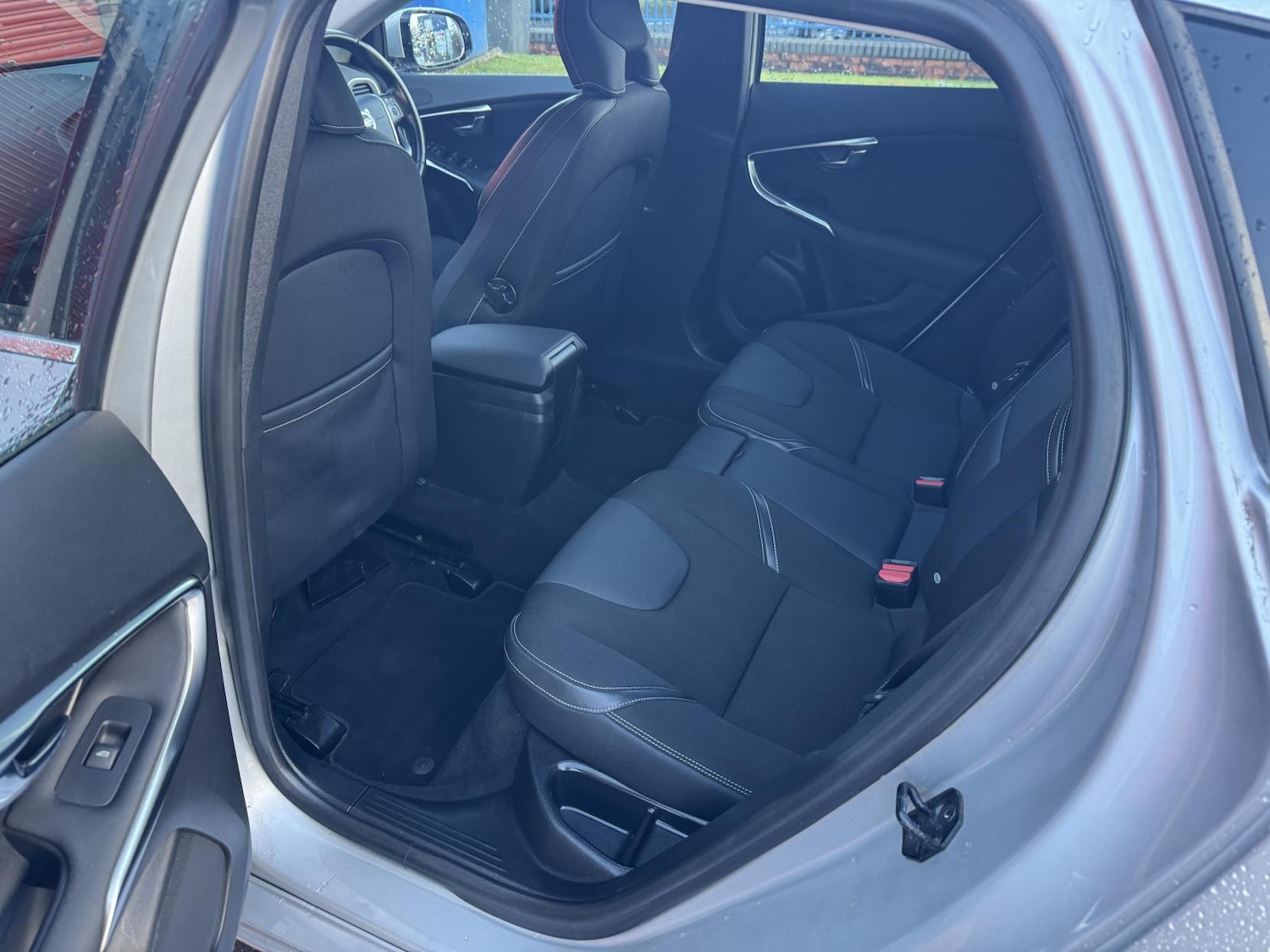 Used Volvo V40 2013 for sale - 77220470: Photo 37