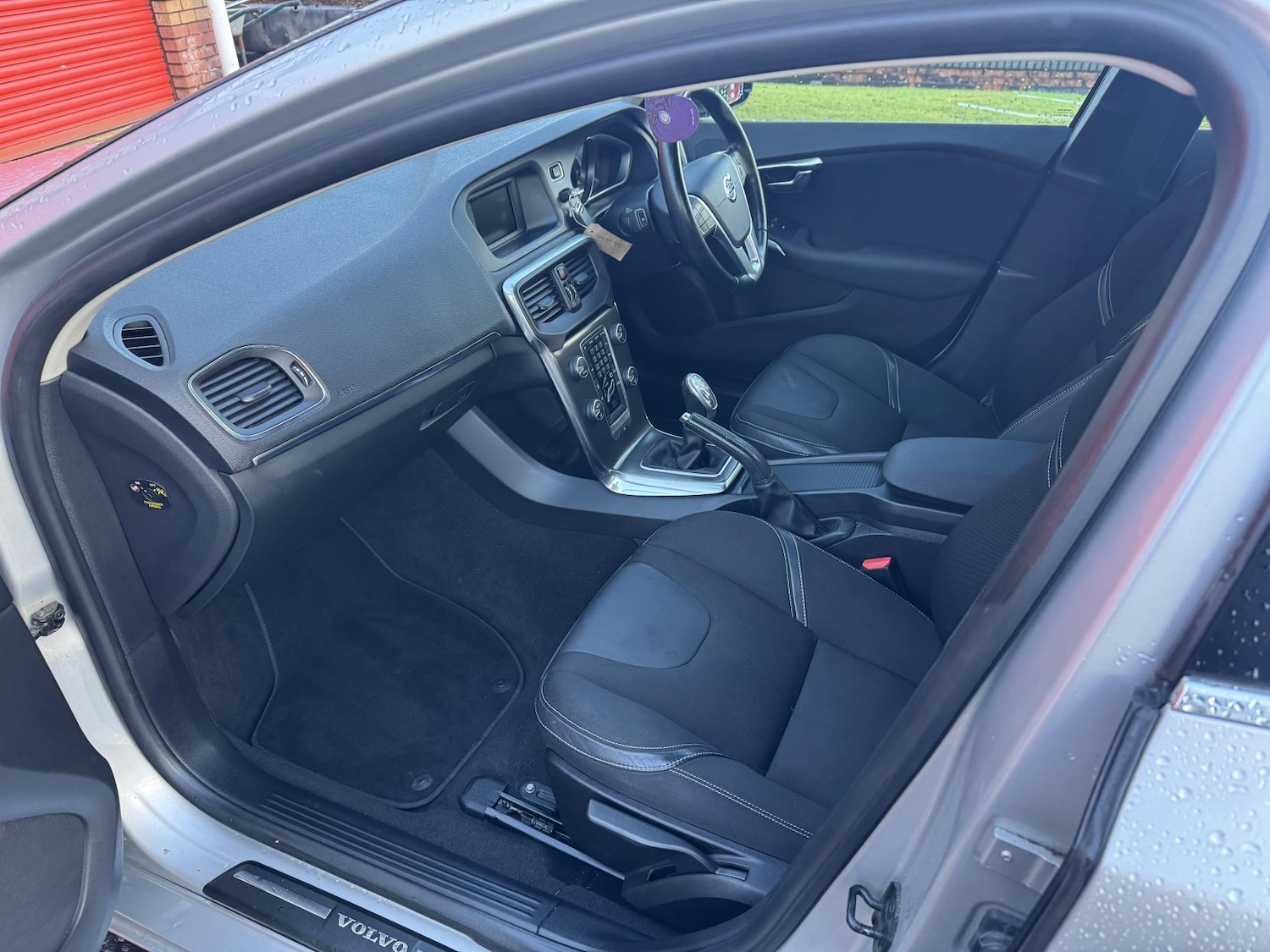 Used Volvo V40 2013 for sale - 77220470: Photo 40