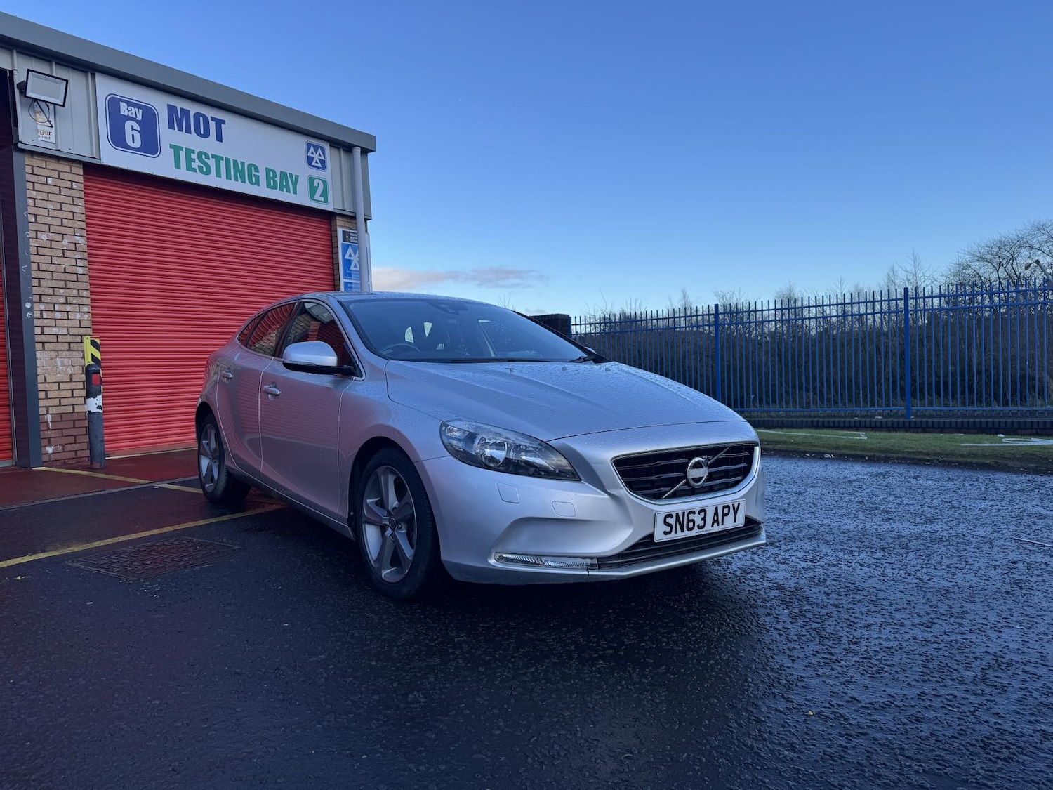 Used Volvo V40 2013 for sale - 77220470: Photo 5