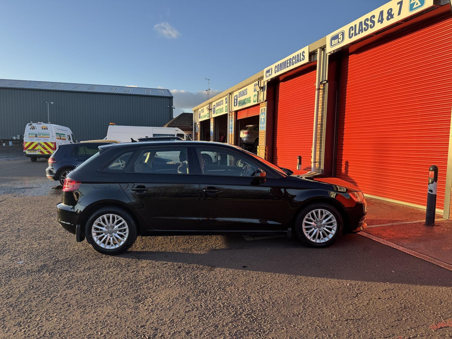 Used Audi A3 2015 for sale - 76627527: Photo 18