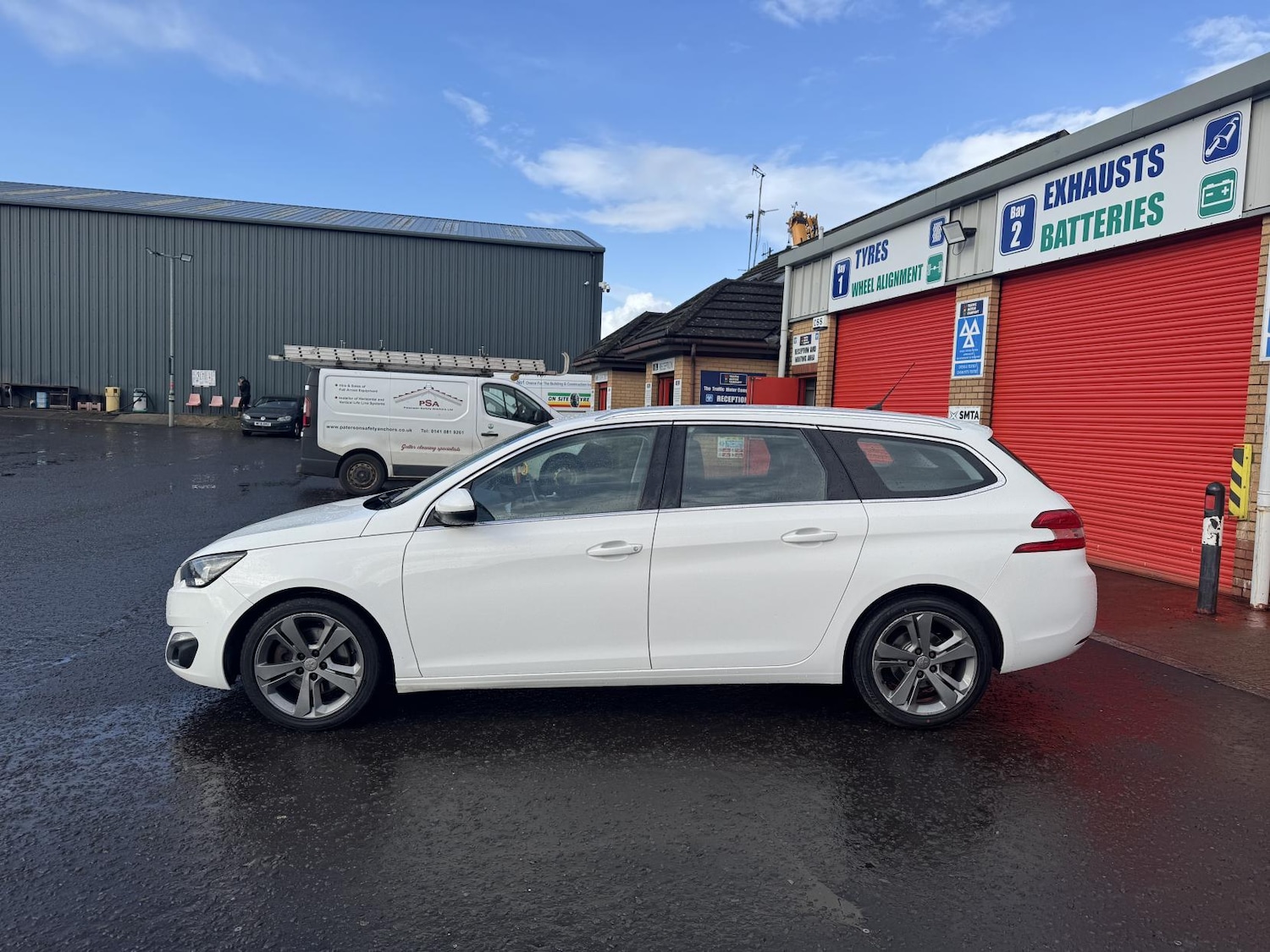Used Peugeot 308 2015 for sale - 76438409: Photo 15