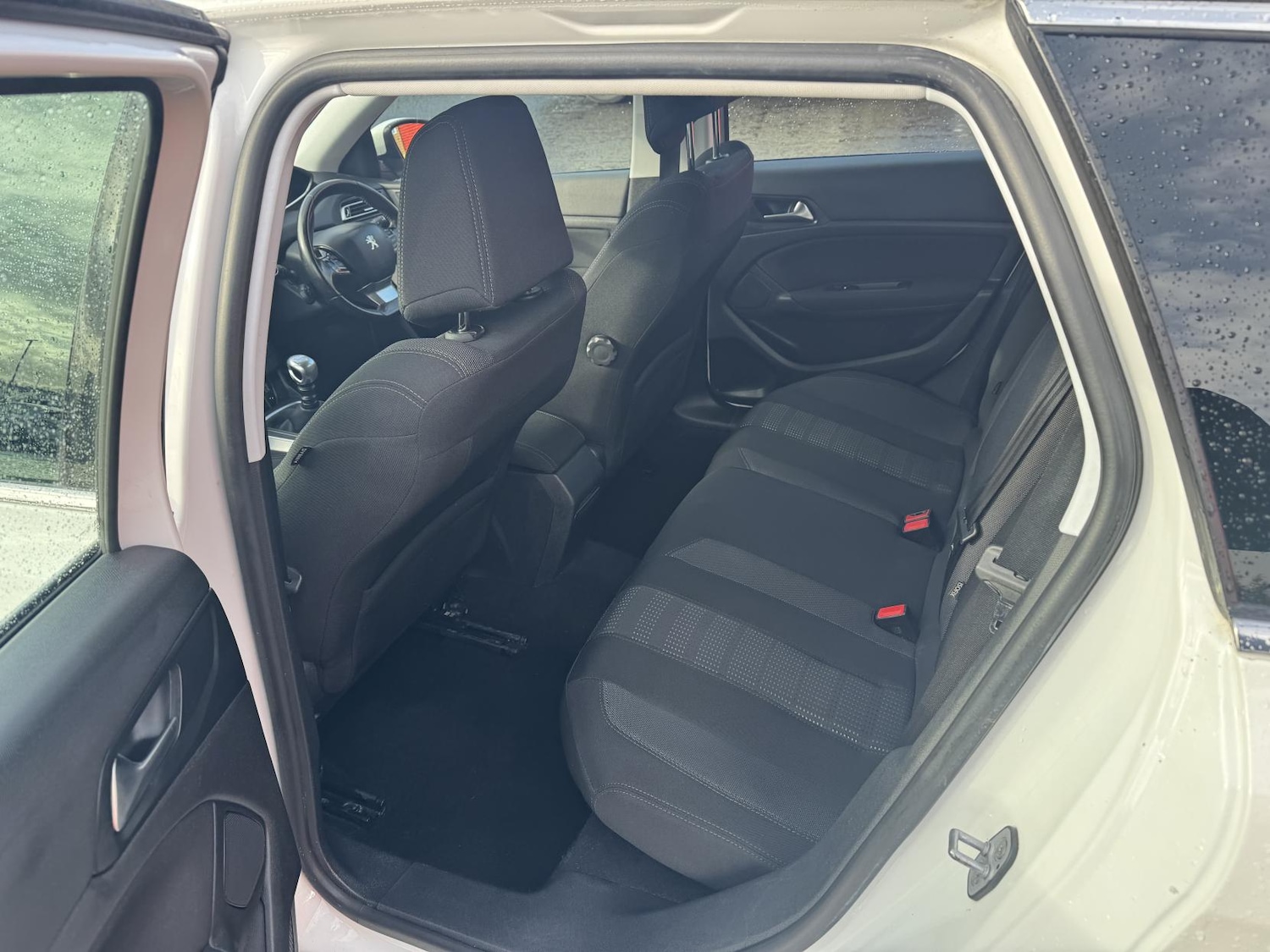 Used Peugeot 308 2015 for sale - 76438409: Photo 26