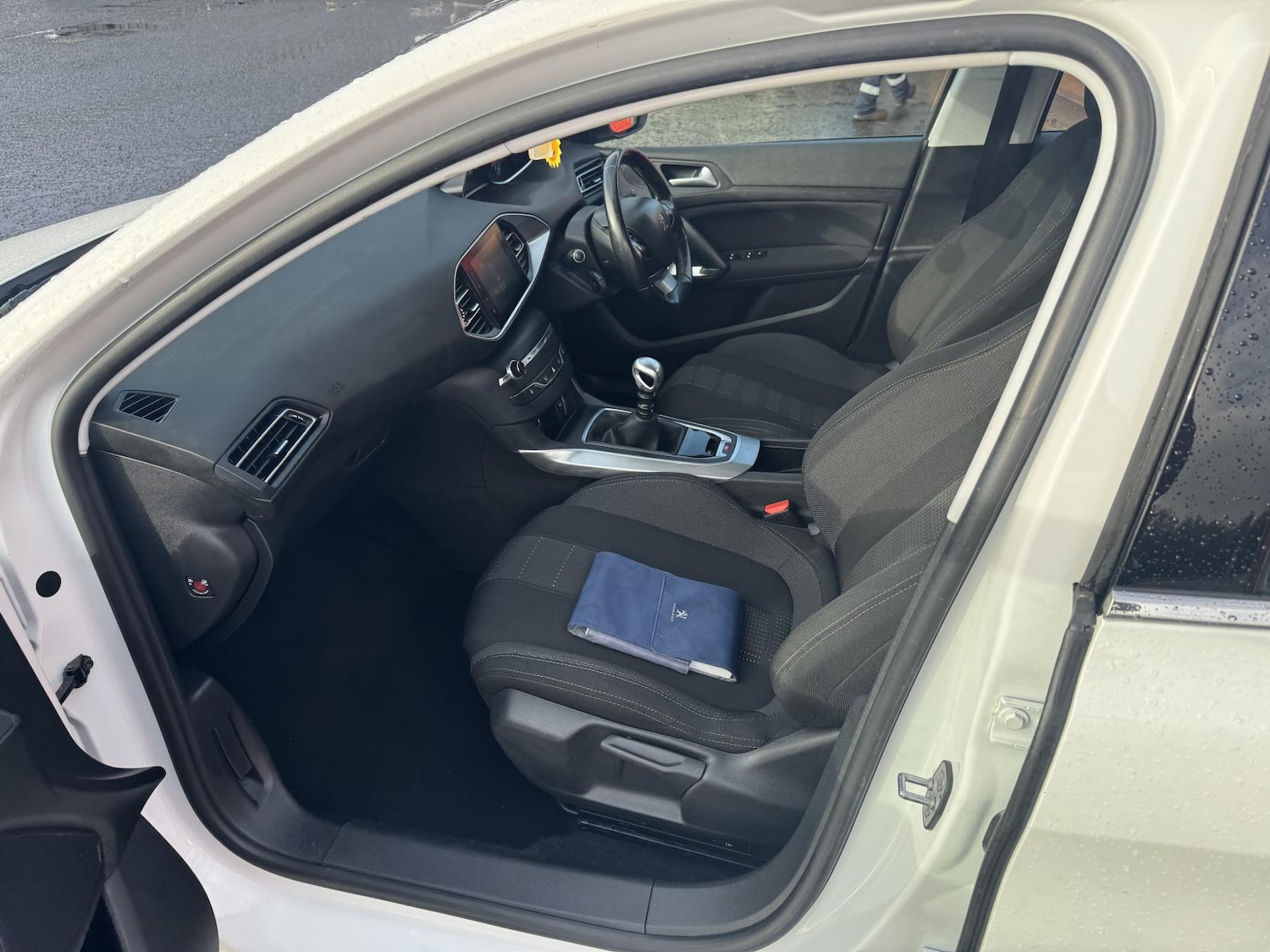 Used Peugeot 308 2015 for sale - 76438409: Photo 29