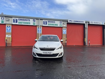 Used Peugeot 308 2015 for sale - 76438409: Photo