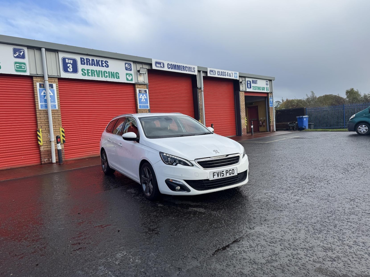 Used Peugeot 308 2015 for sale - 76438409: Photo 6