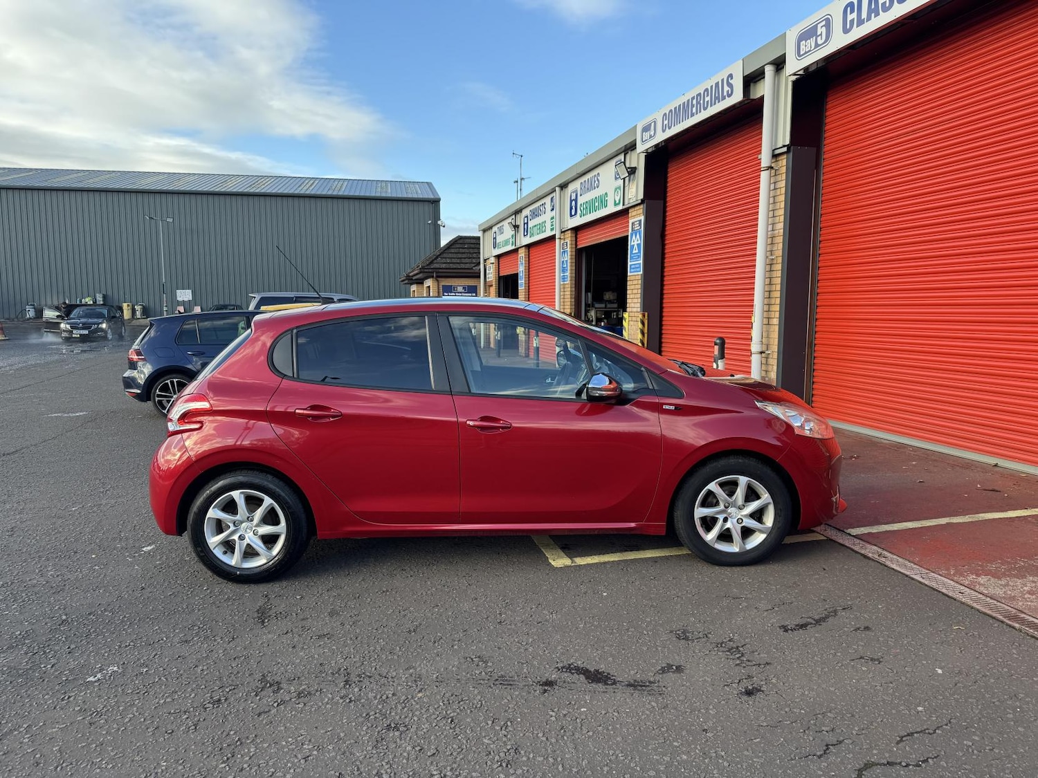 Used Peugeot 208 2014 for sale - 76606425: Photo 17