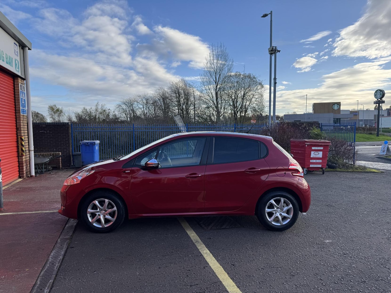 Used Peugeot 208 2014 for sale - 76606425: Photo 21