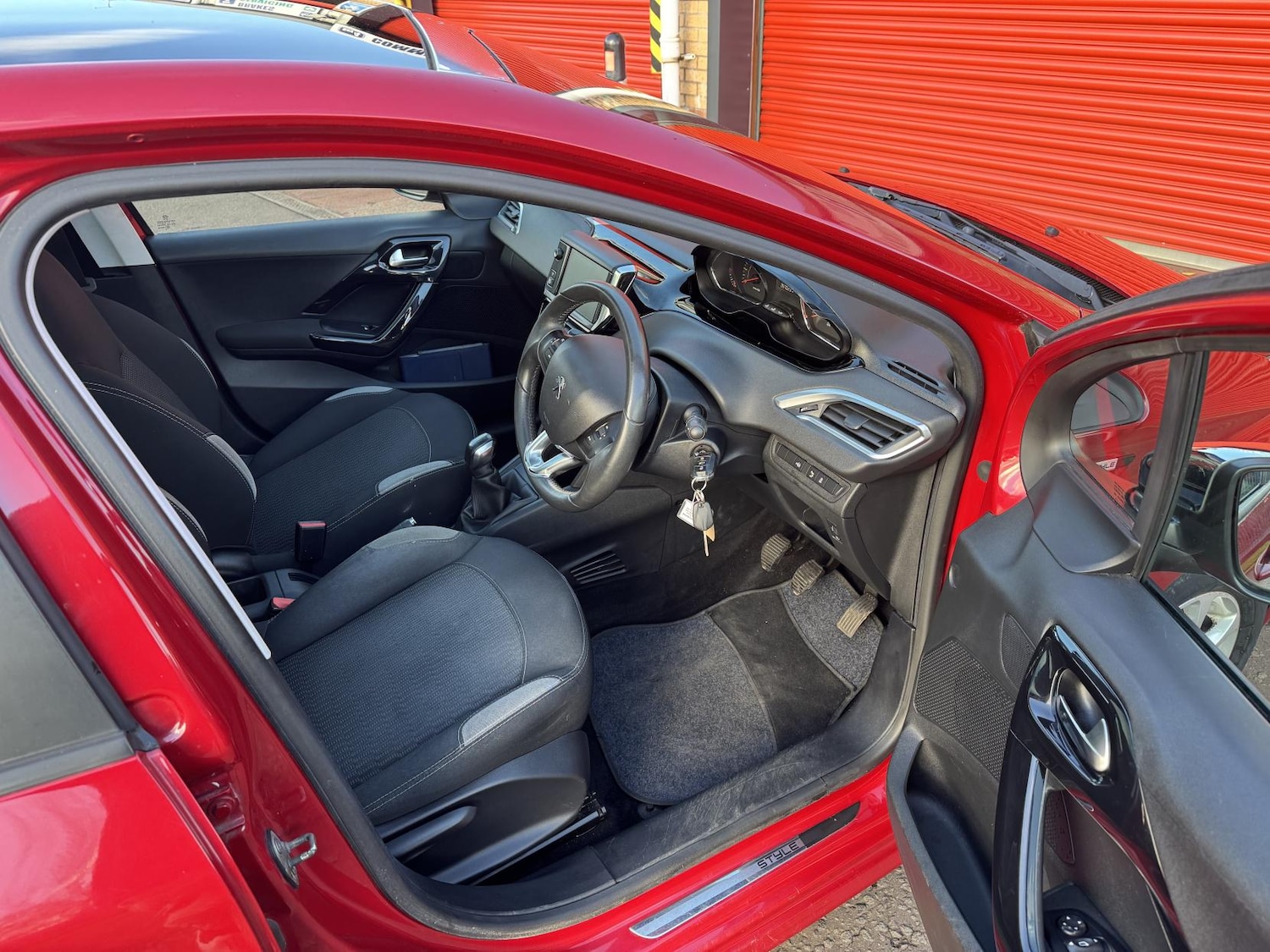 Used Peugeot 208 2014 for sale - 76606425: Photo 29