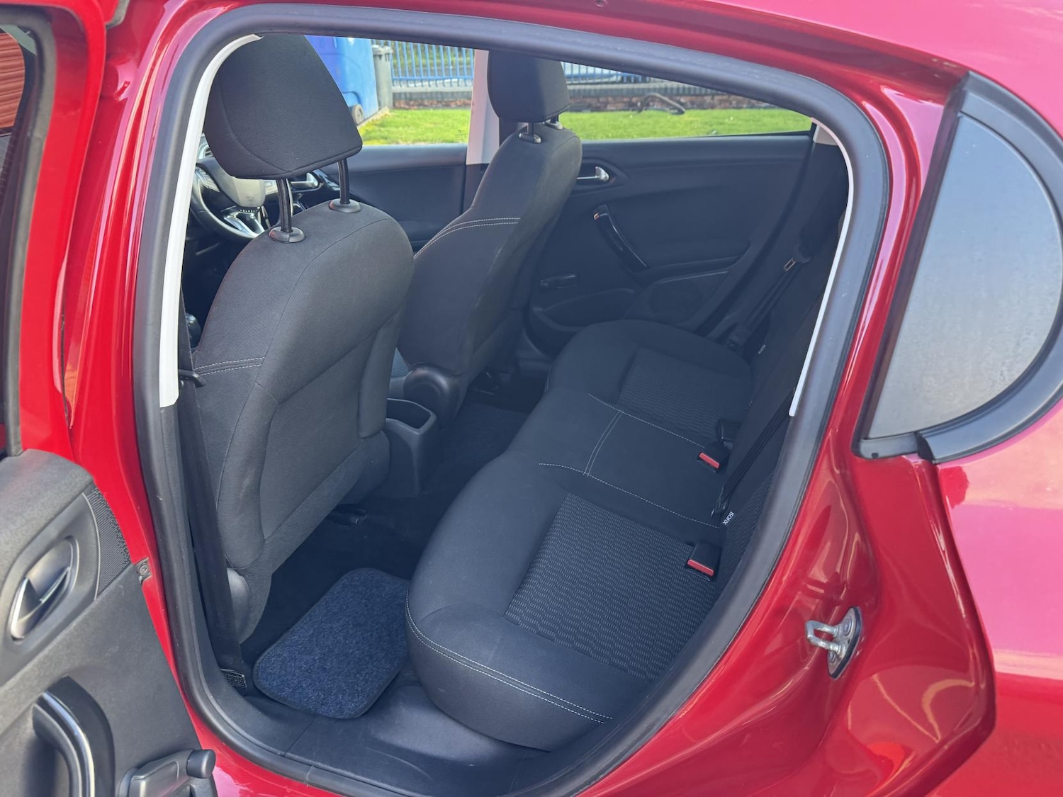 Used Peugeot 208 2014 for sale - 76606425: Photo 35