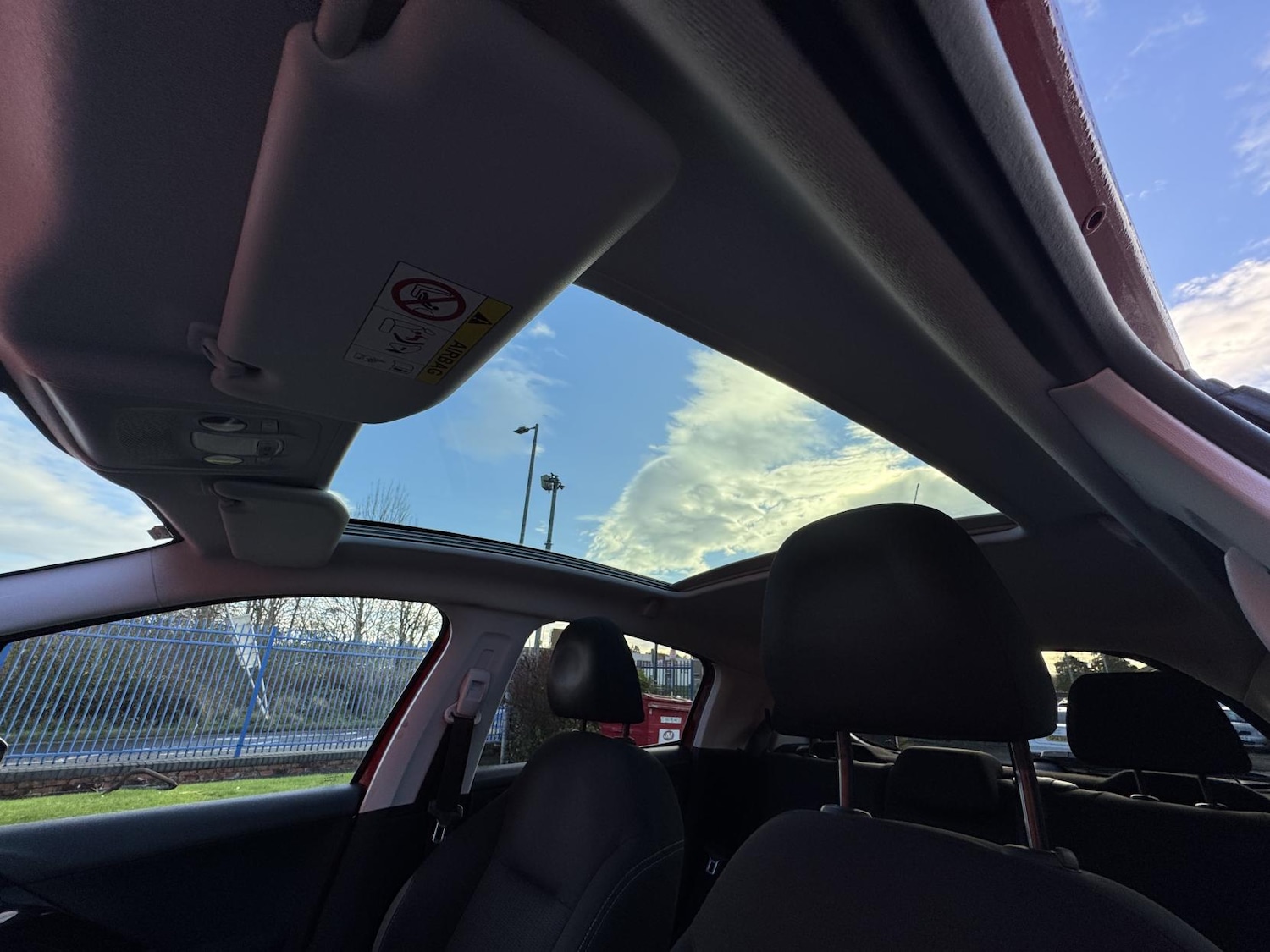 Used Peugeot 208 2014 for sale - 76606425: Photo 39