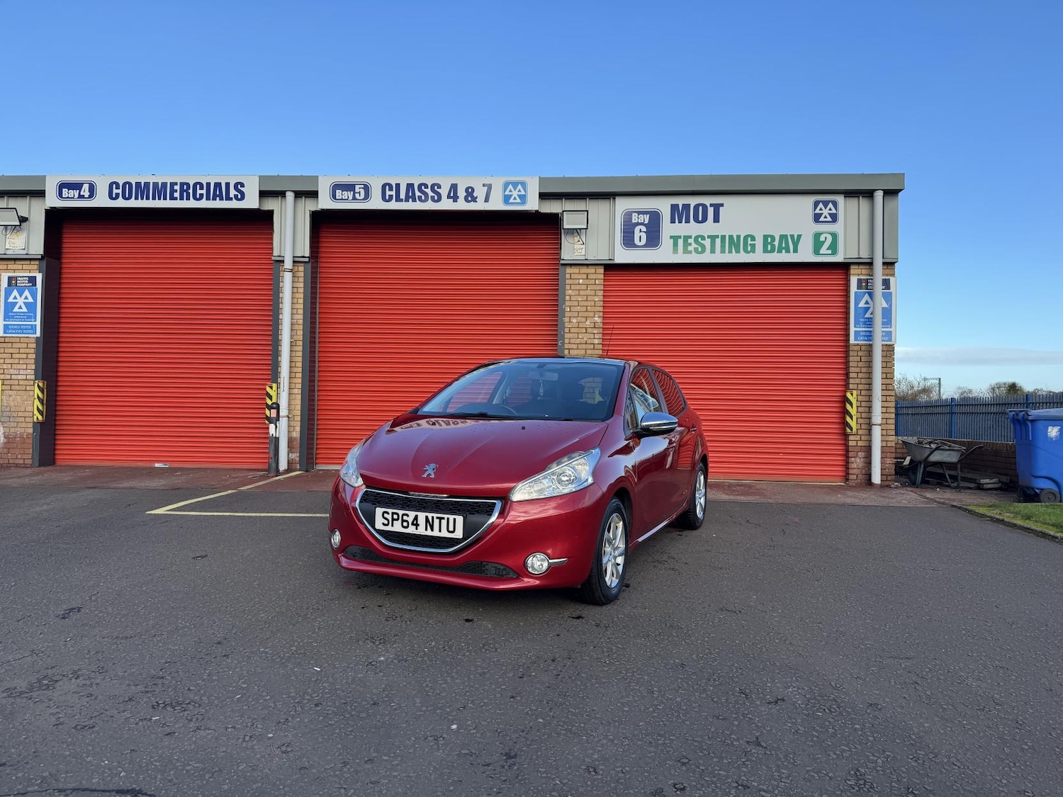 Used Peugeot 208 2014 for sale - 76606425: Photo 4