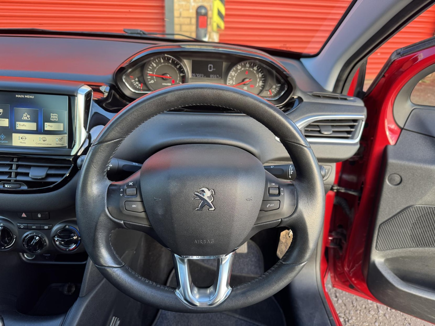 Used Peugeot 208 2014 for sale - 76606425: Photo 44