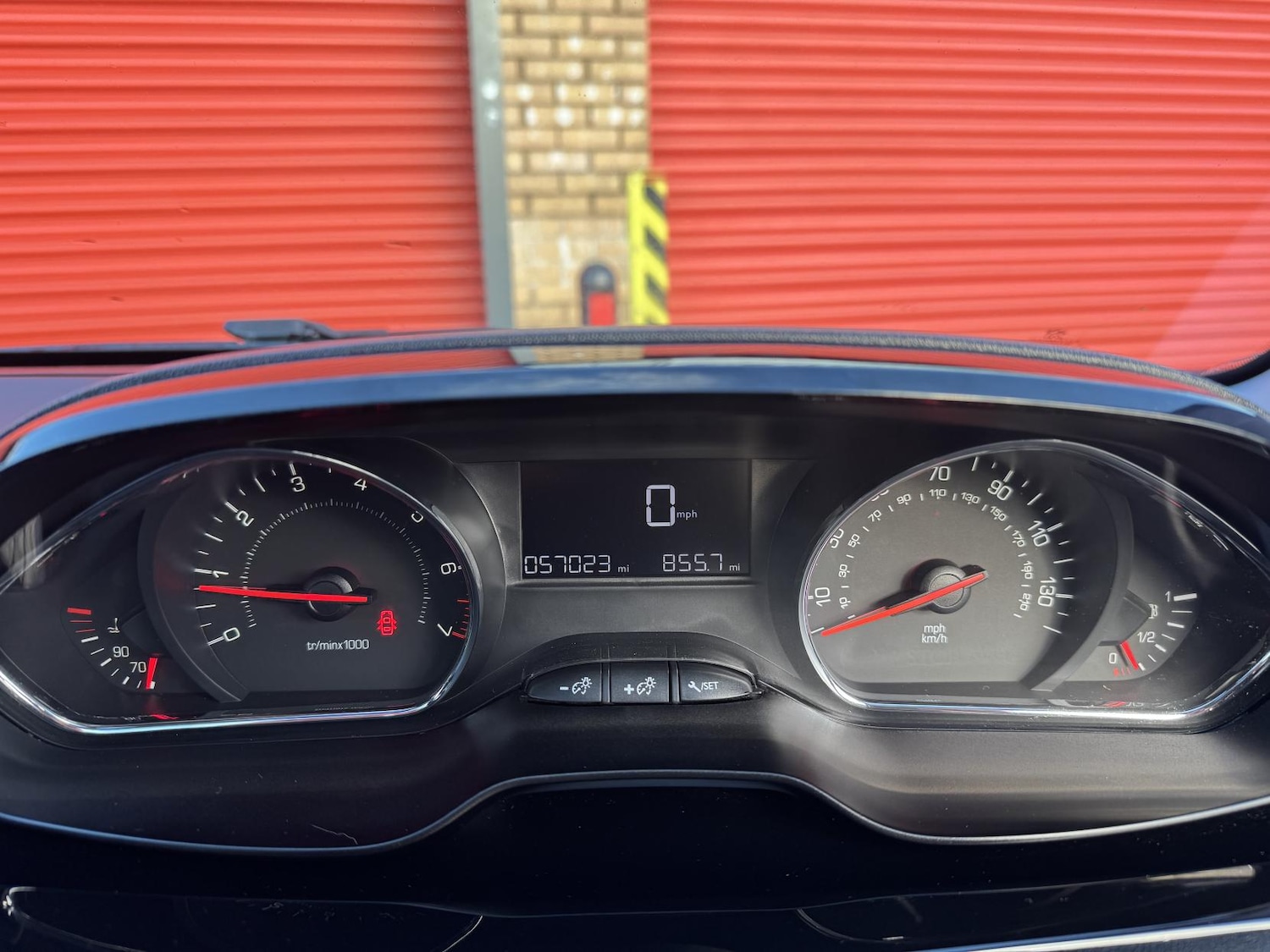 Used Peugeot 208 2014 for sale - 76606425: Photo 45