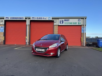 Used Peugeot 208 2014 for sale - 76606425: Photo