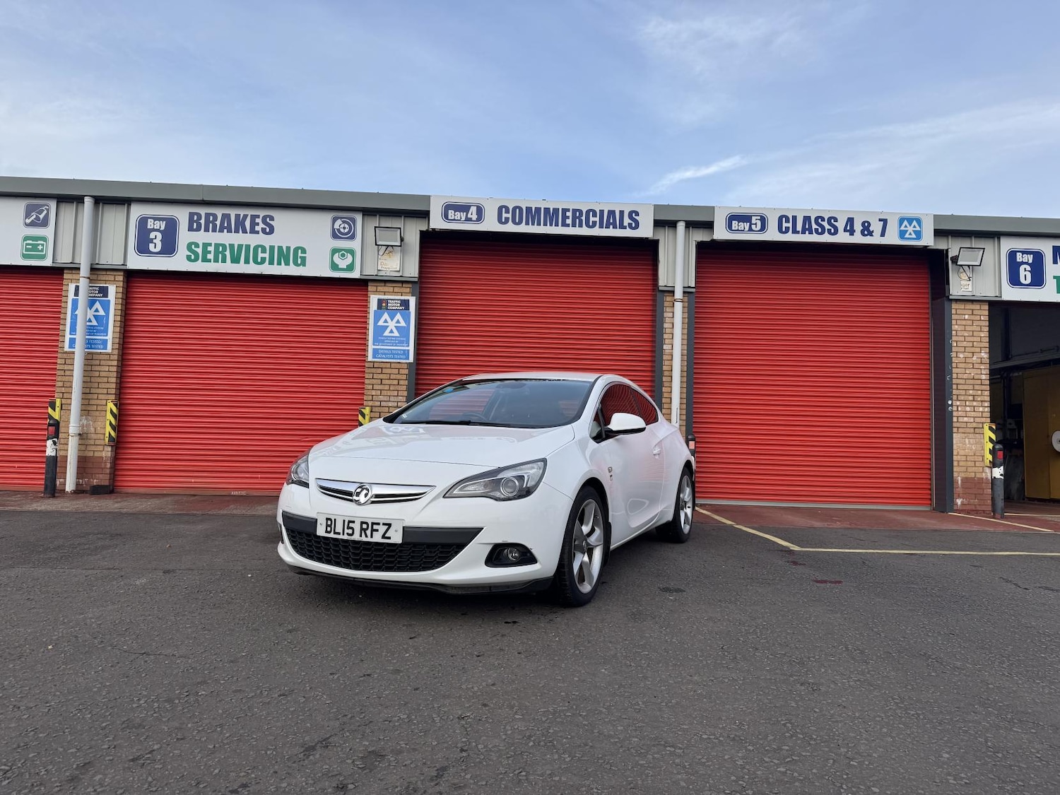 Used Vauxhall Astra GTC 2015 for sale - 76483320: Photo 2