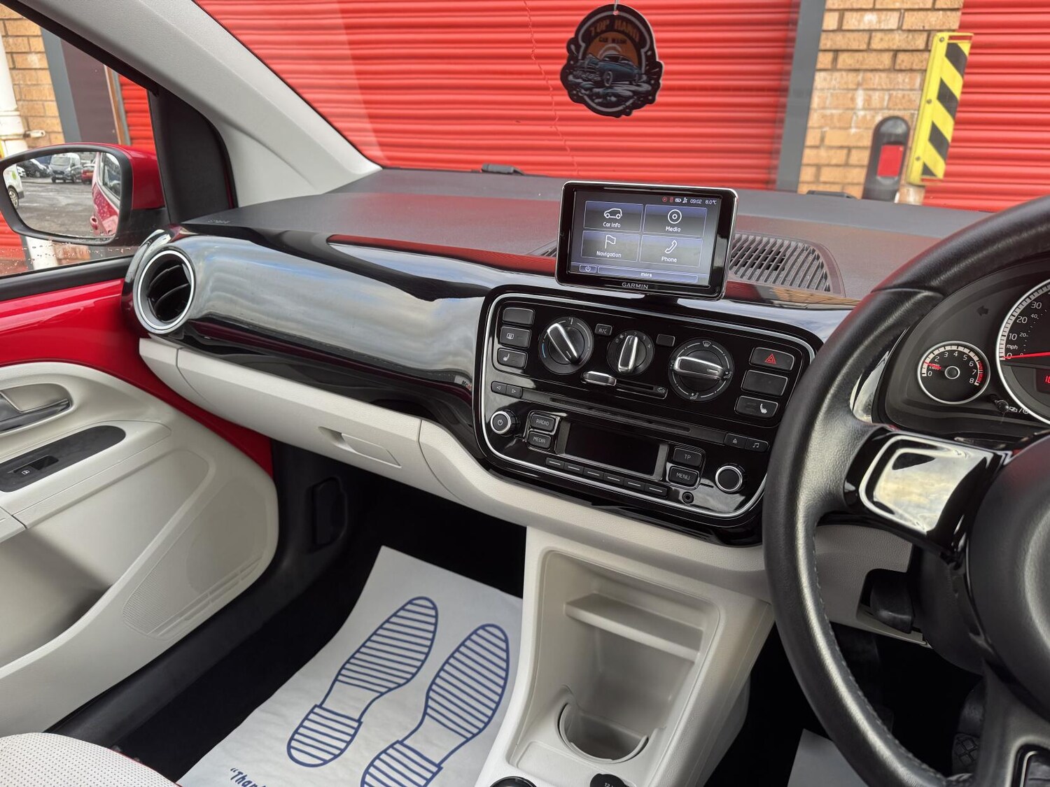 Used Volkswagen up! 2013 for sale - 77476660: Photo 42