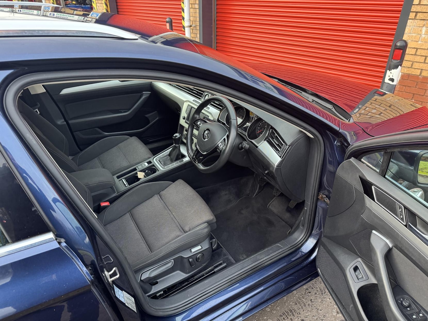 Used Volkswagen Passat 2015 for sale - 76664890: Photo 28