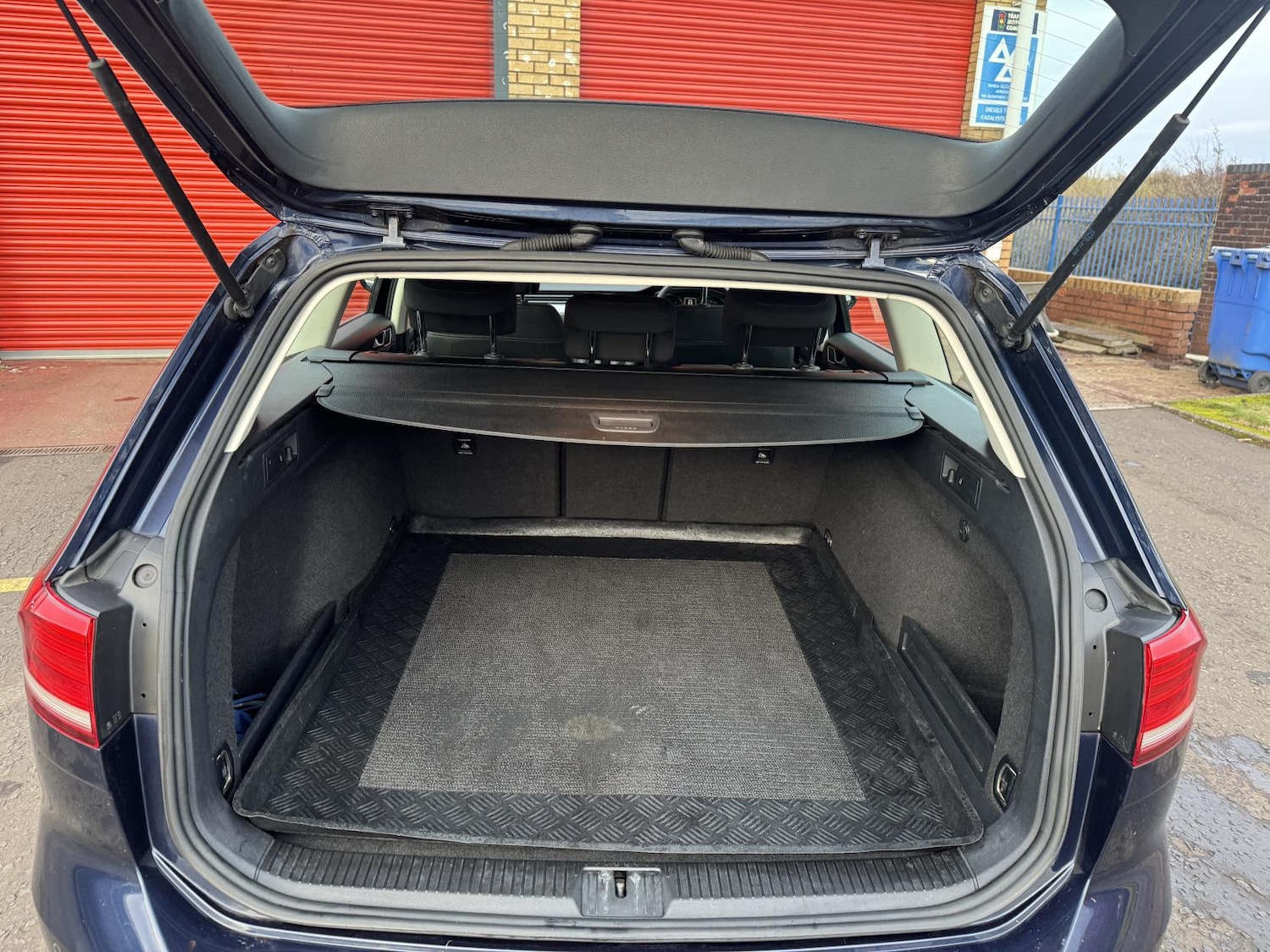 Used Volkswagen Passat 2015 for sale - 76664890: Photo 34