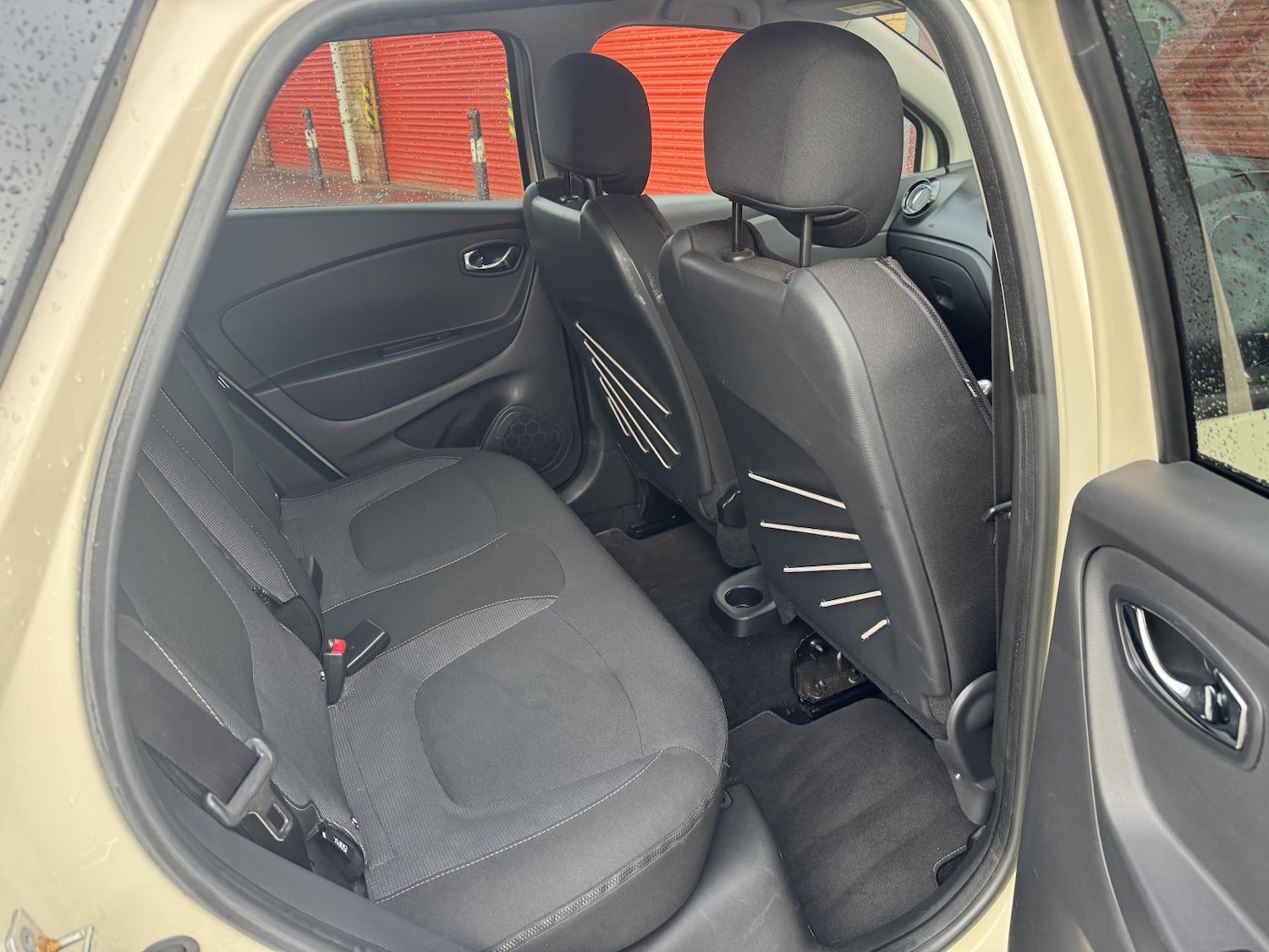 Used Renault Captur 2015 for sale - 77409923: Photo 30