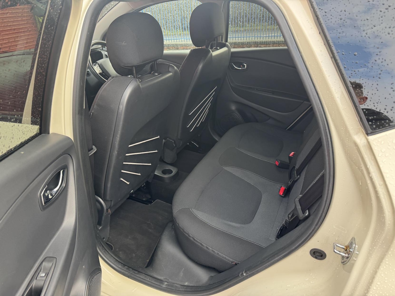 Used Renault Captur 2015 for sale - 77409923: Photo 35