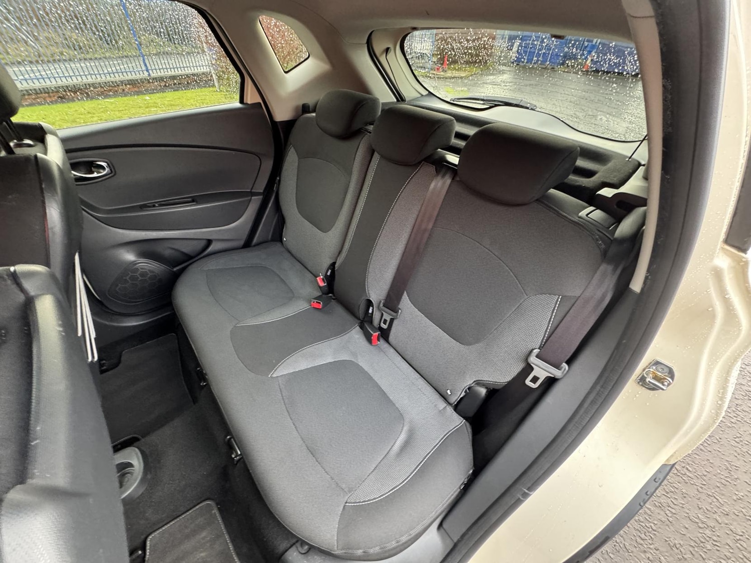 Used Renault Captur 2015 for sale - 77409923: Photo 37