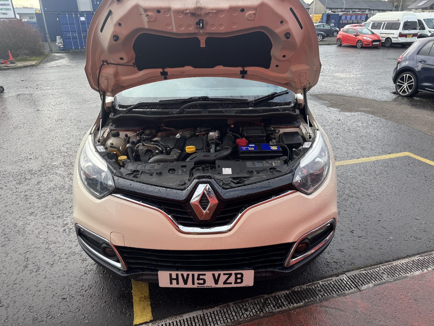 Used Renault Captur 2015 for sale - 77409923: Photo 46