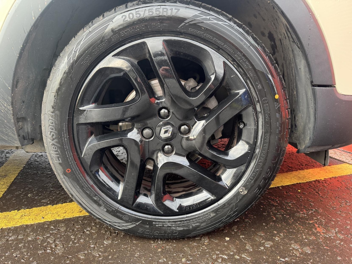 Used Renault Captur 2015 for sale - 77409923: Photo 47