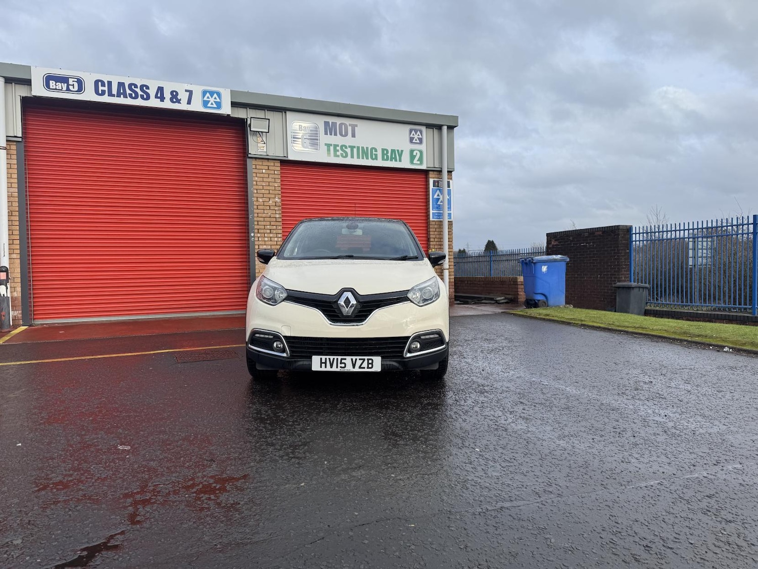 Used Renault Captur 2015 for sale - 77409923: Photo 8