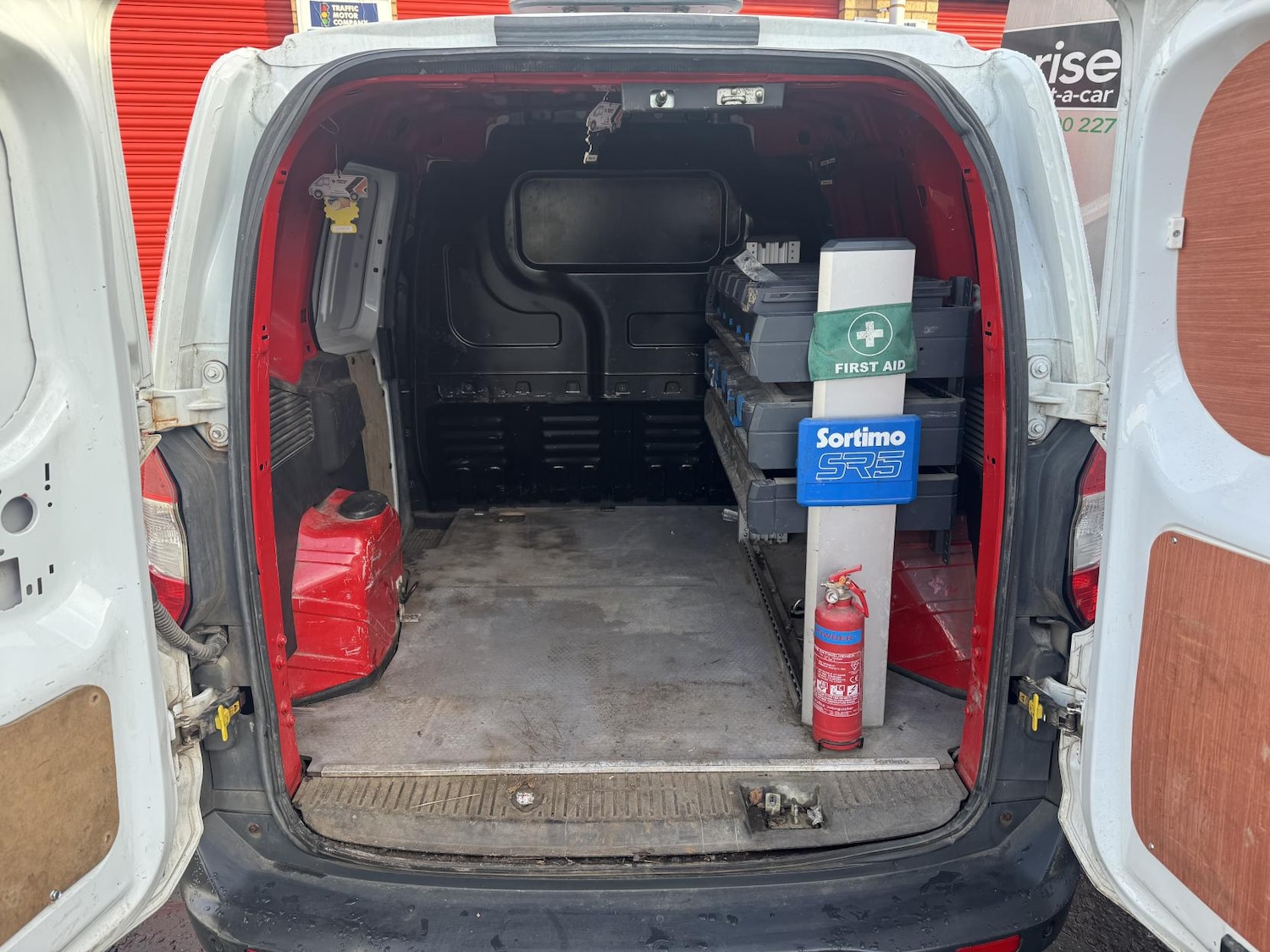 Used Ford Transit Courier 2018 for sale - 77675623: Photo 34