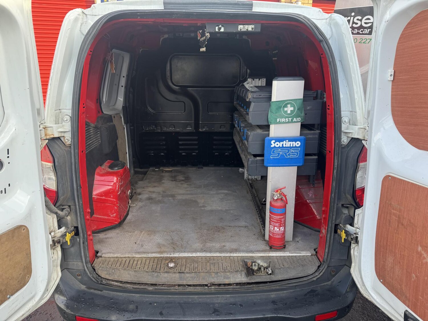 Used Ford Transit Courier 2018 for sale - 77675623: Photo 35