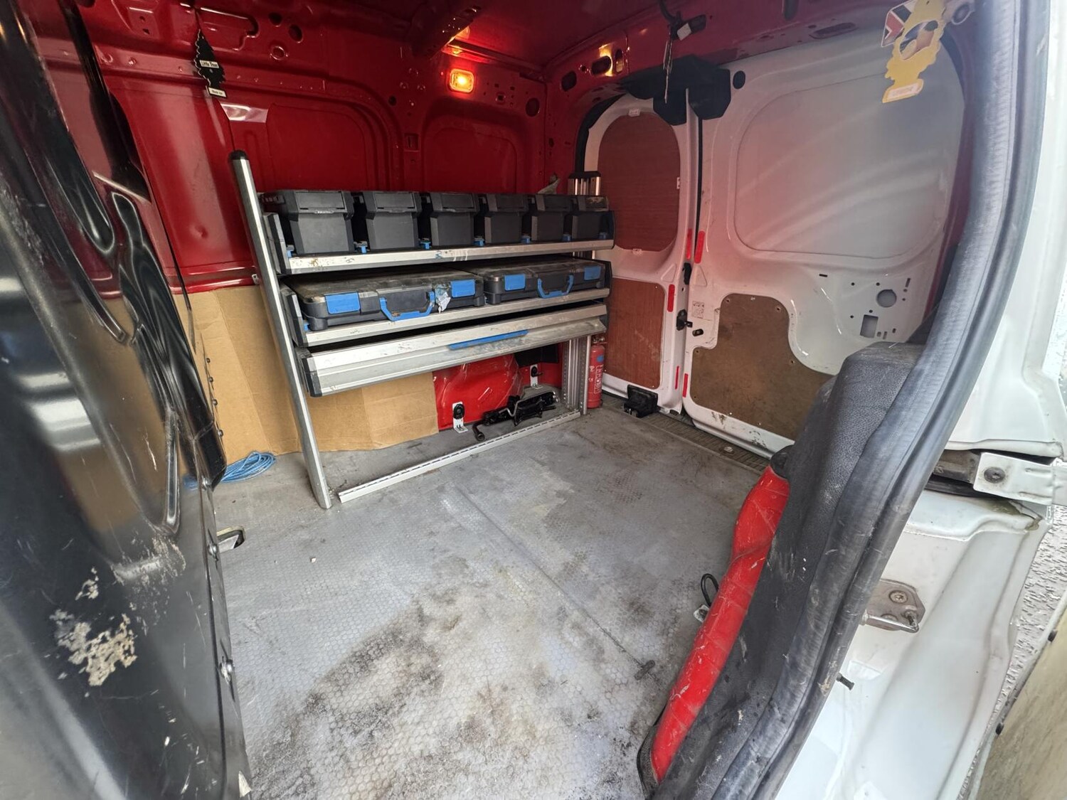 Used Ford Transit Courier 2018 for sale - 77675623: Photo 37