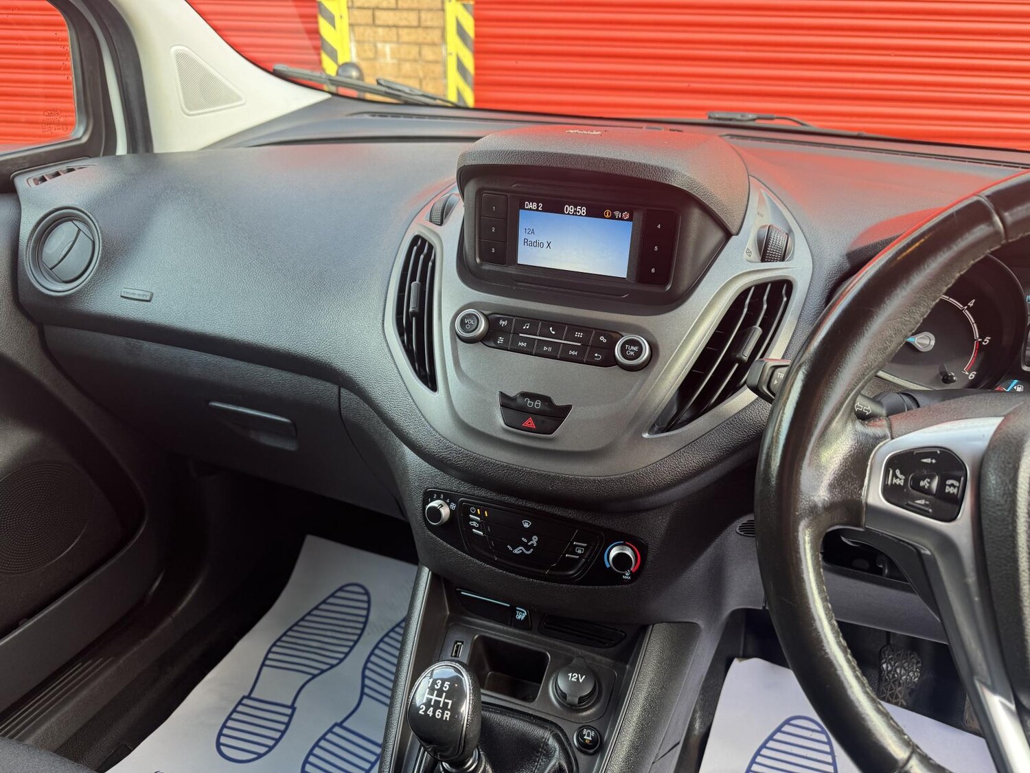 Used Ford Transit Courier 2018 for sale - 77675623: Photo 43