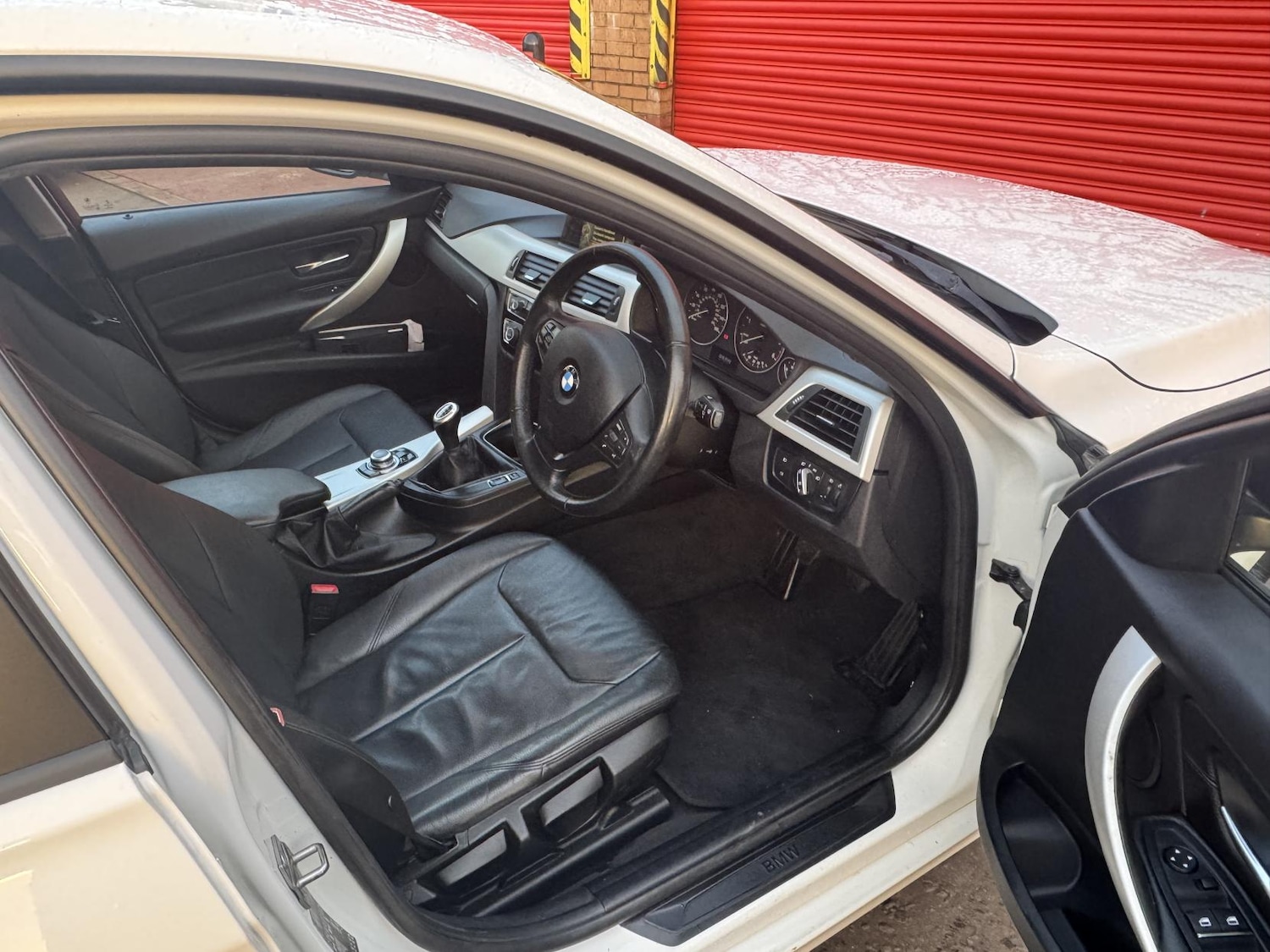 Used BMW 3 Series 2016 for sale - 77160800: Photo 28