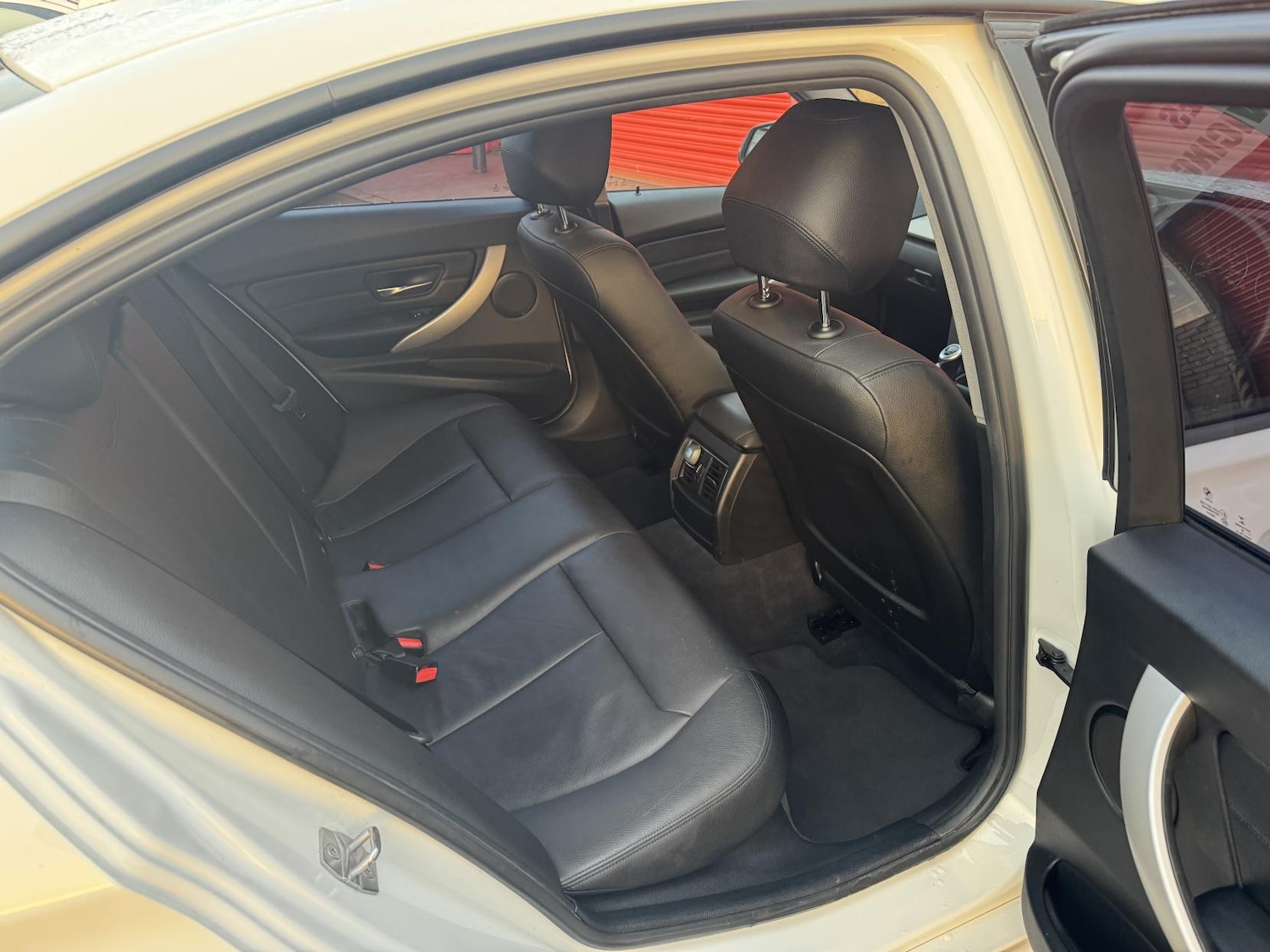 Used BMW 3 Series 2016 for sale - 77160800: Photo 31