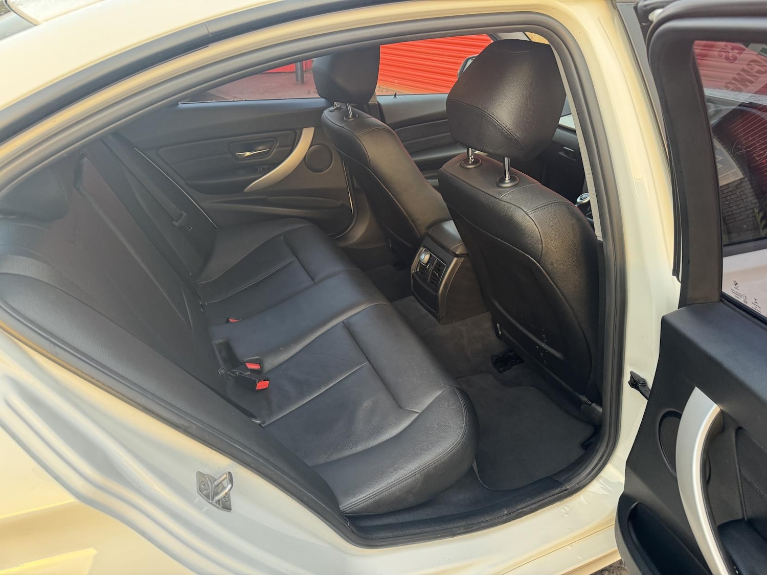 Used BMW 3 Series 2016 for sale - 77160800: Photo 32