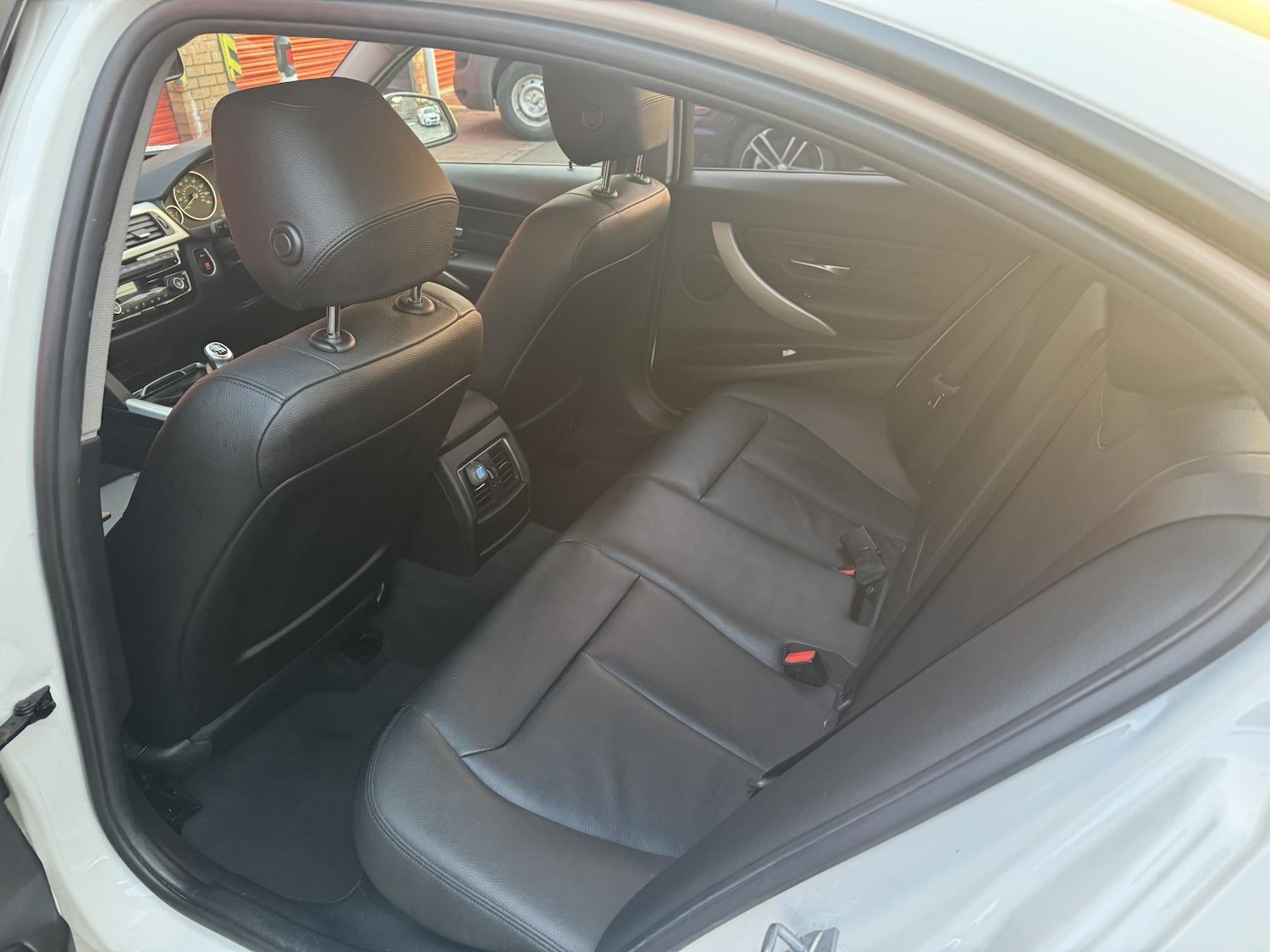 Used BMW 3 Series 2016 for sale - 77160800: Photo 36