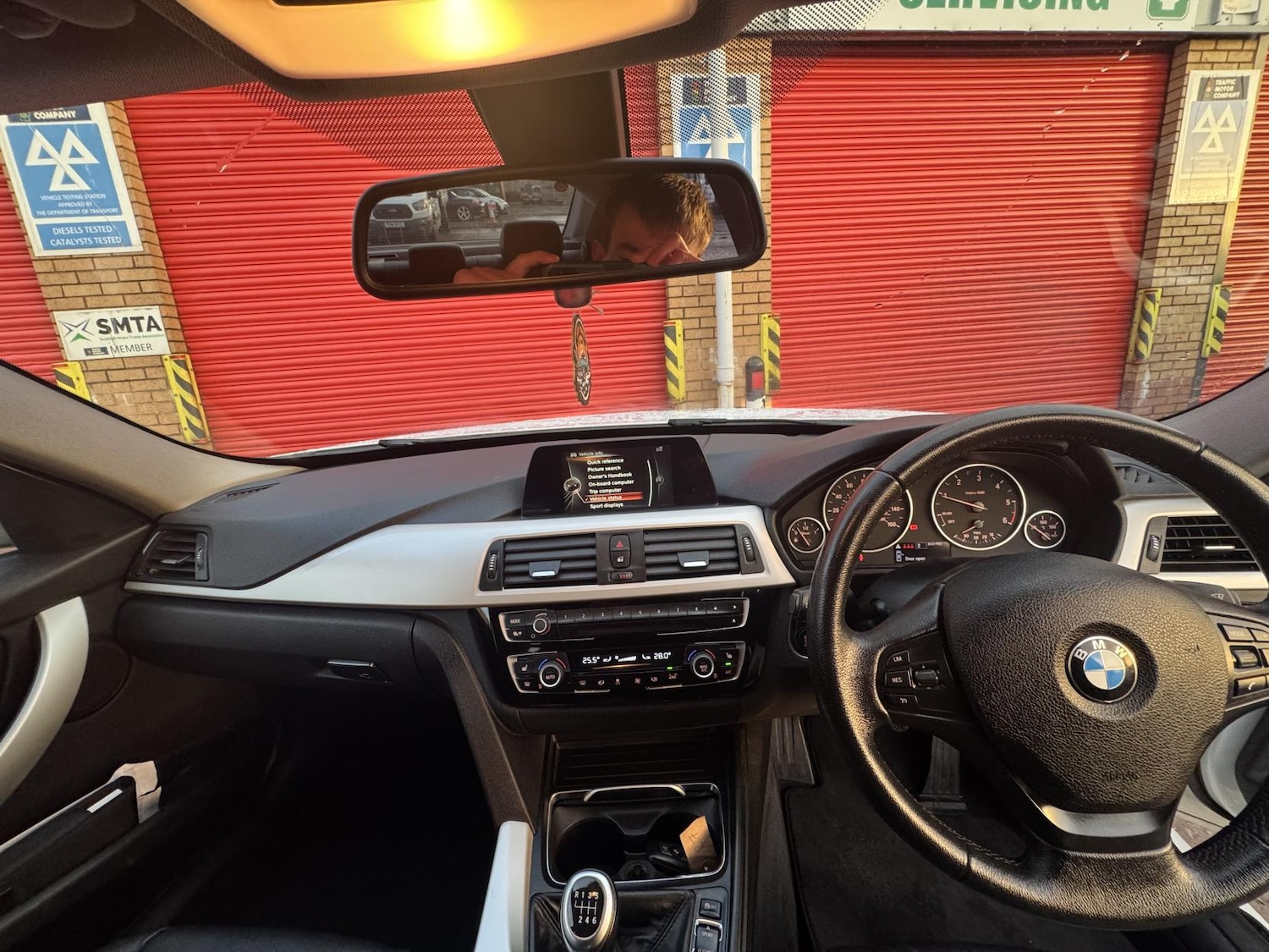 Used BMW 3 Series 2016 for sale - 77160800: Photo 42