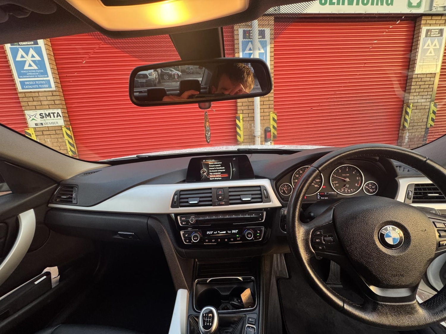 Used BMW 3 Series 2016 for sale - 77160800: Photo 43