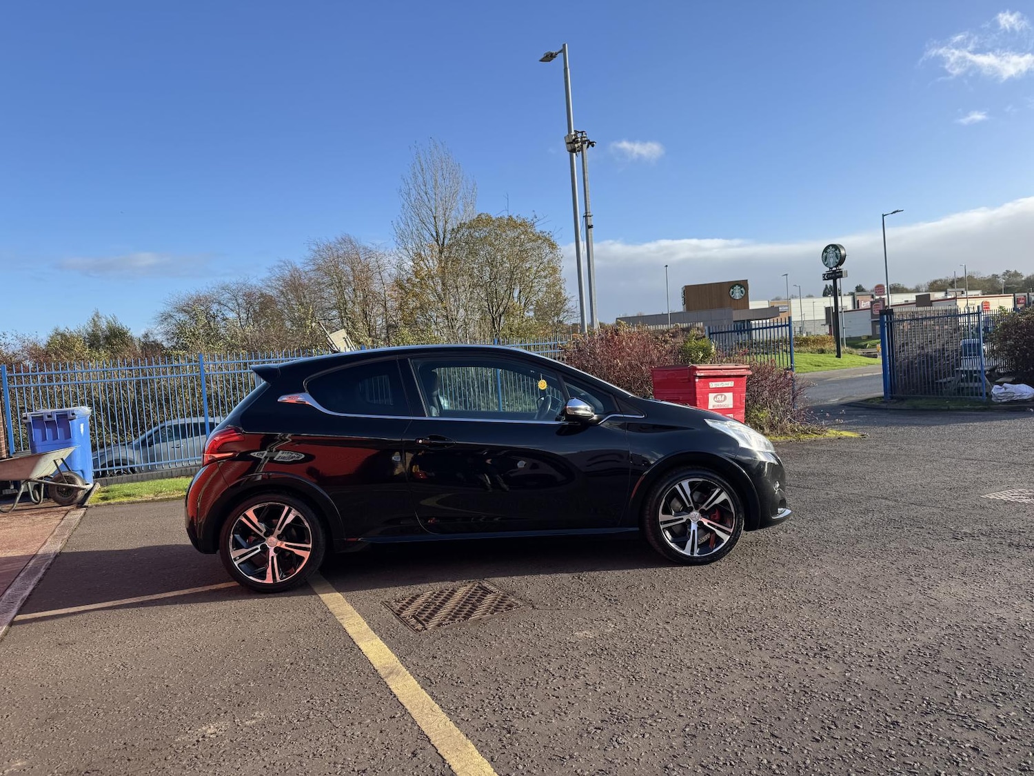 Used Peugeot 208 2015 for sale - 76397288: Photo 5
