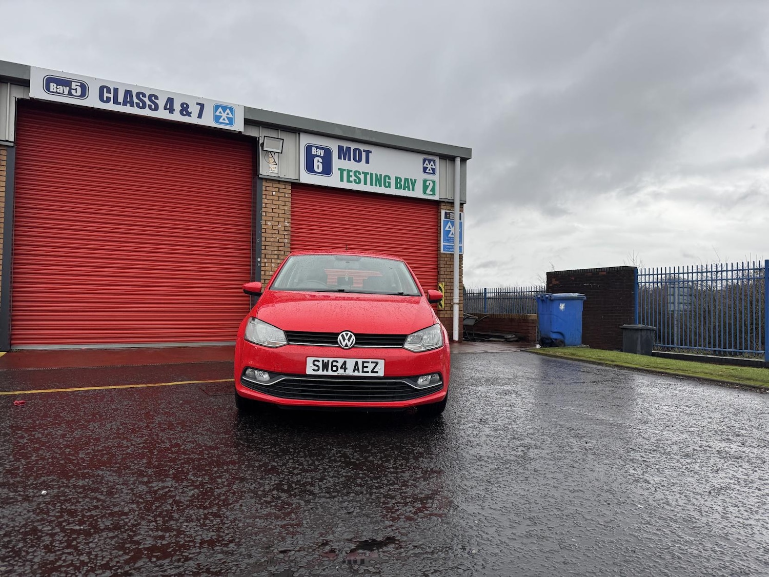 Used Volkswagen Polo 2014 for sale - 76979776: Photo 2