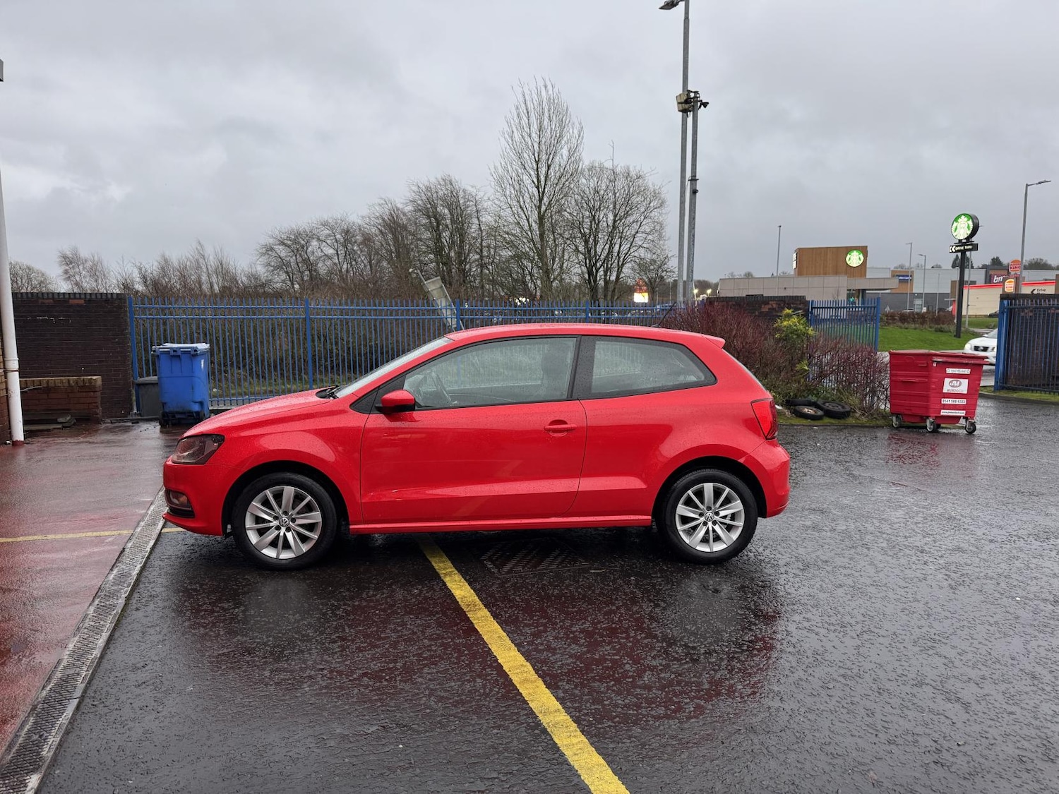 Used Volkswagen Polo 2014 for sale - 76979776: Photo 25