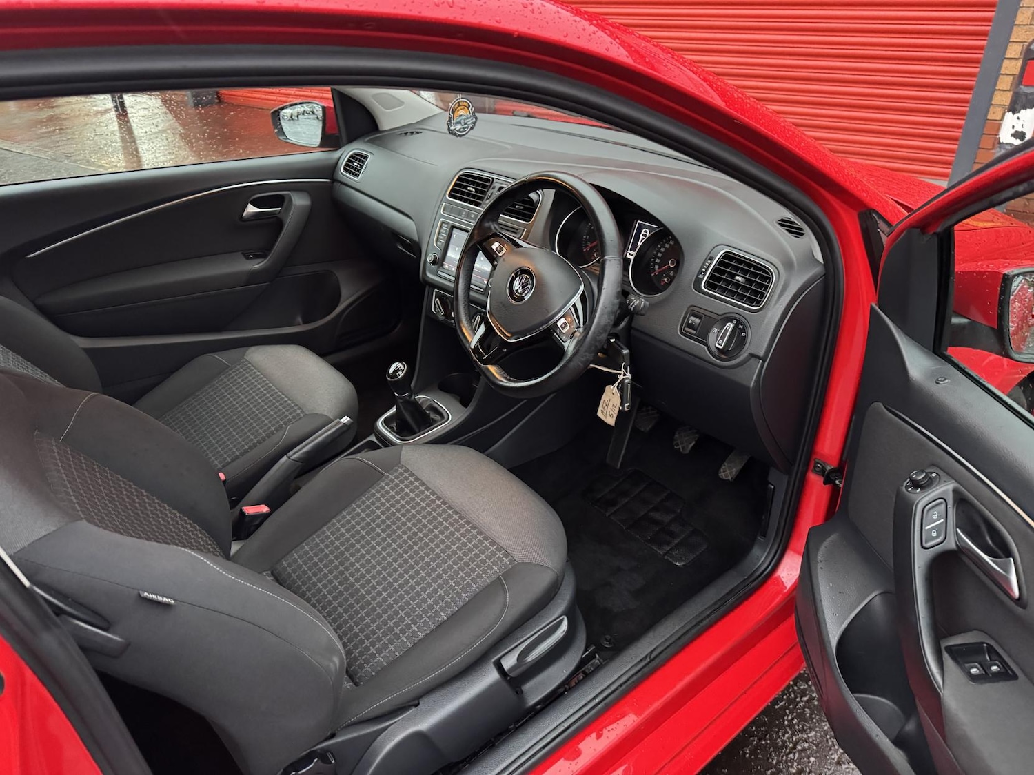 Used Volkswagen Polo 2014 for sale - 76979776: Photo 27