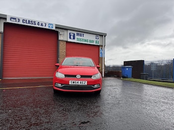 Used Volkswagen Polo 2014 for sale - 76979776: Photo