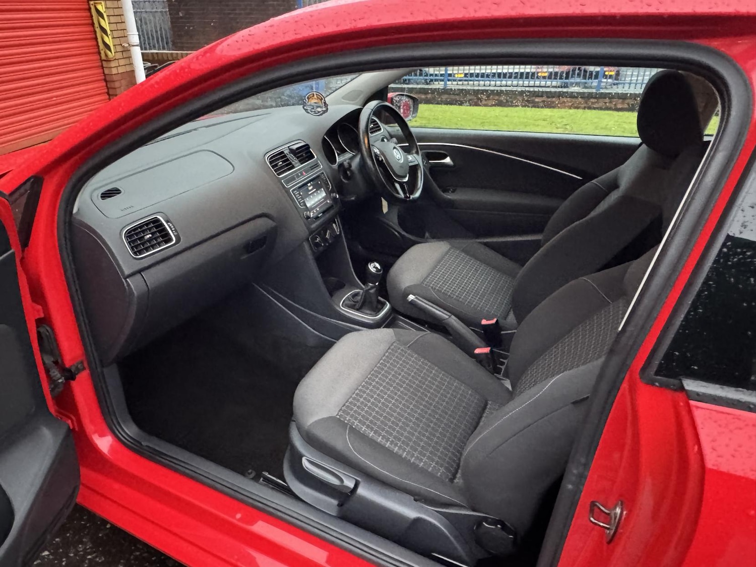 Used Volkswagen Polo 2014 for sale - 76979776: Photo 38