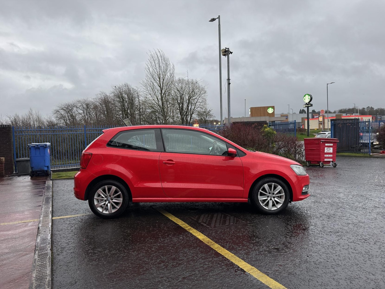 Used Volkswagen Polo 2014 for sale - 76979776: Photo 7